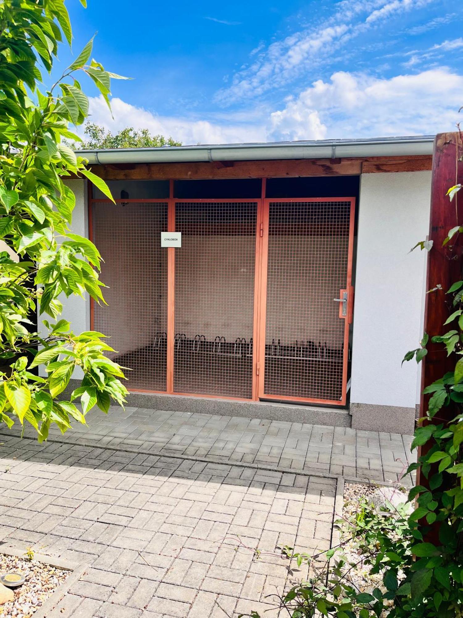 Apartmány na Zahradní Břeclav Exterior foto