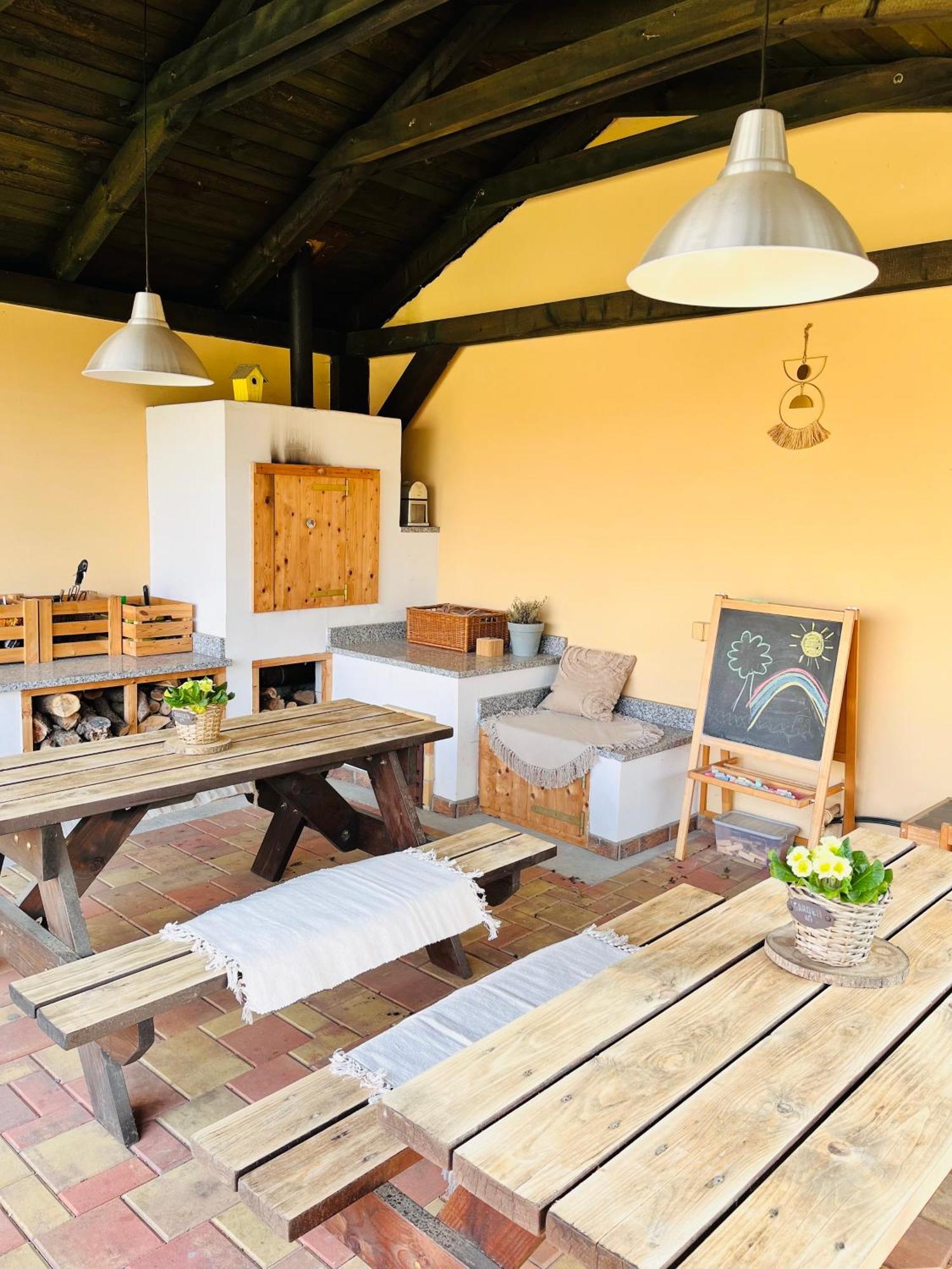 Apartmány na Zahradní Břeclav Exterior foto